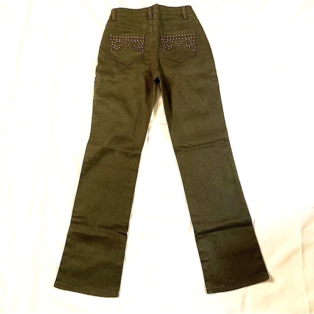 DG2 by Diane Gilman Dark green jeans with stud design front/back pockets size 6